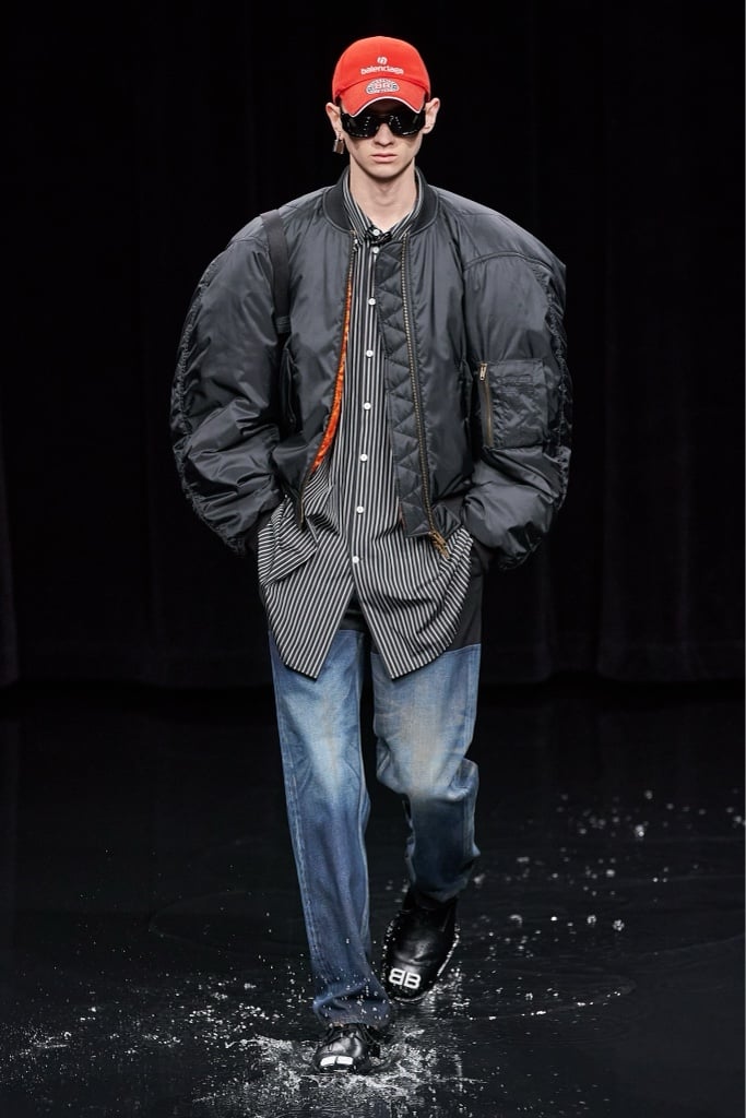 BALENCIAGA ドレープ Bomber テクニカル マイクロ ファイユ Balenciaga 20aw Steroid bomber jacket ファレル着用