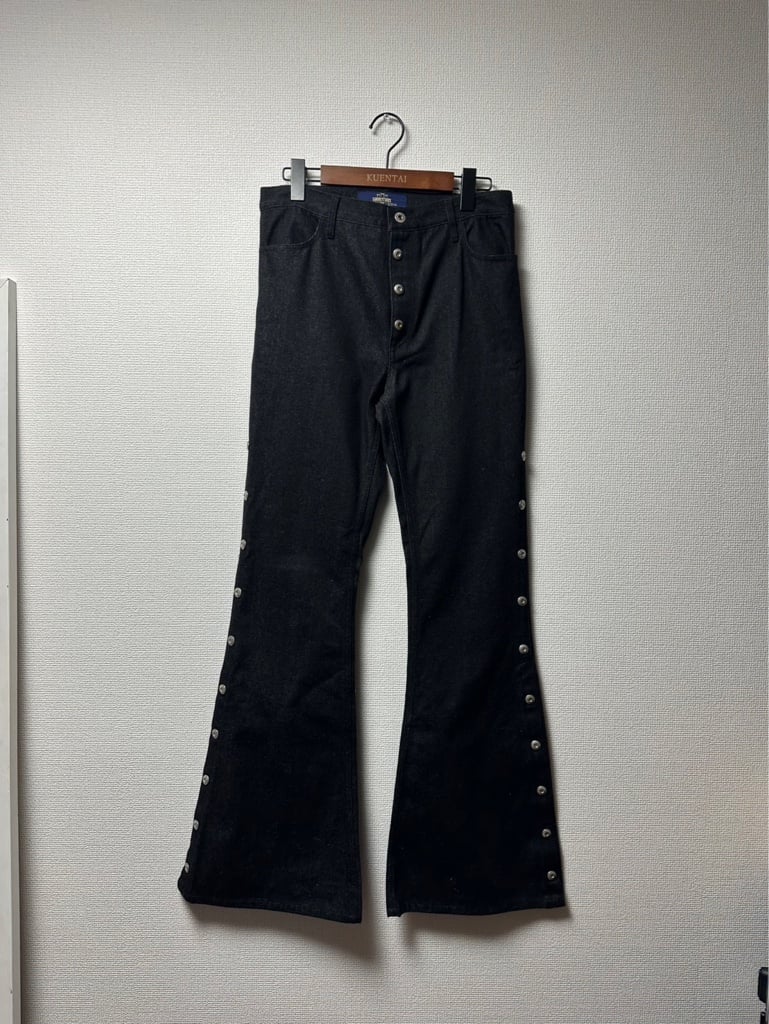 SHIKITARI Side snap bell-bottom denim（BLACK） - ARCHIVESTOCK