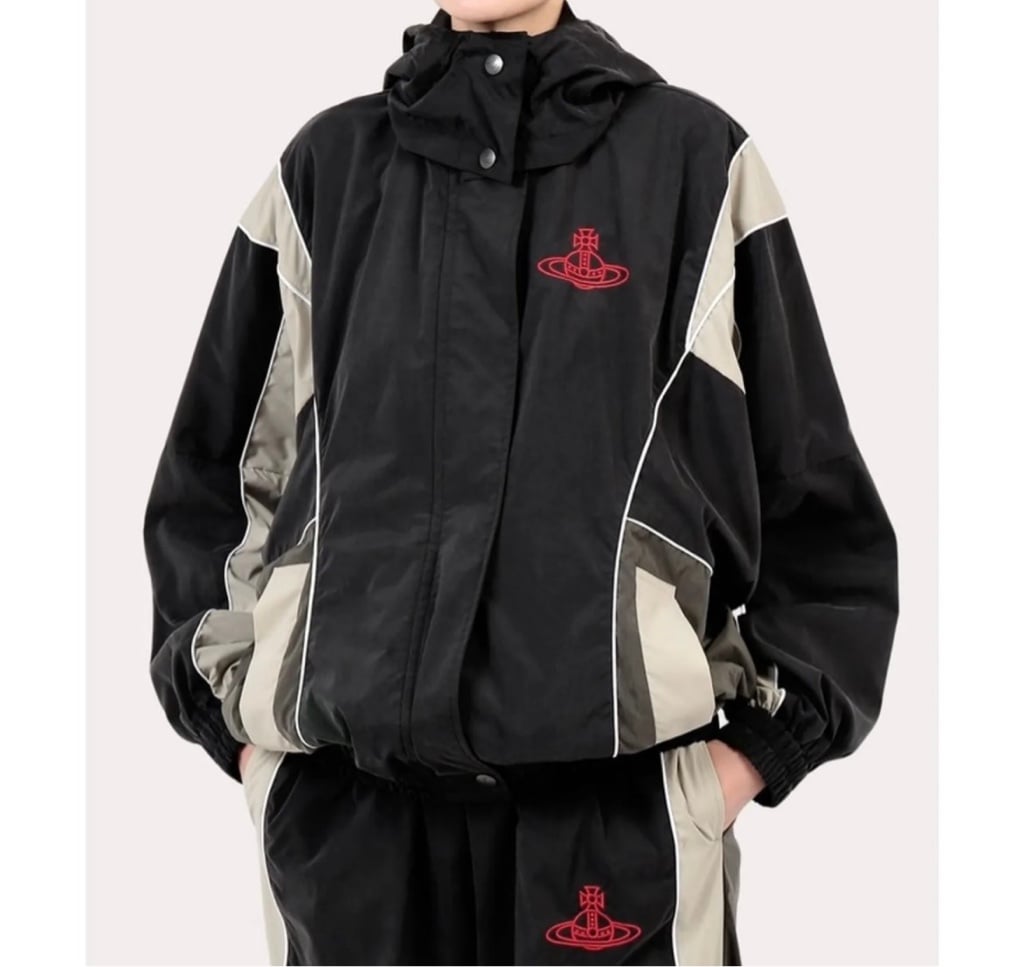 ヴィヴィアン　ナイロンジャケット　リボン Vivienne Westwood red label リサイクルナイロンリップウィンド