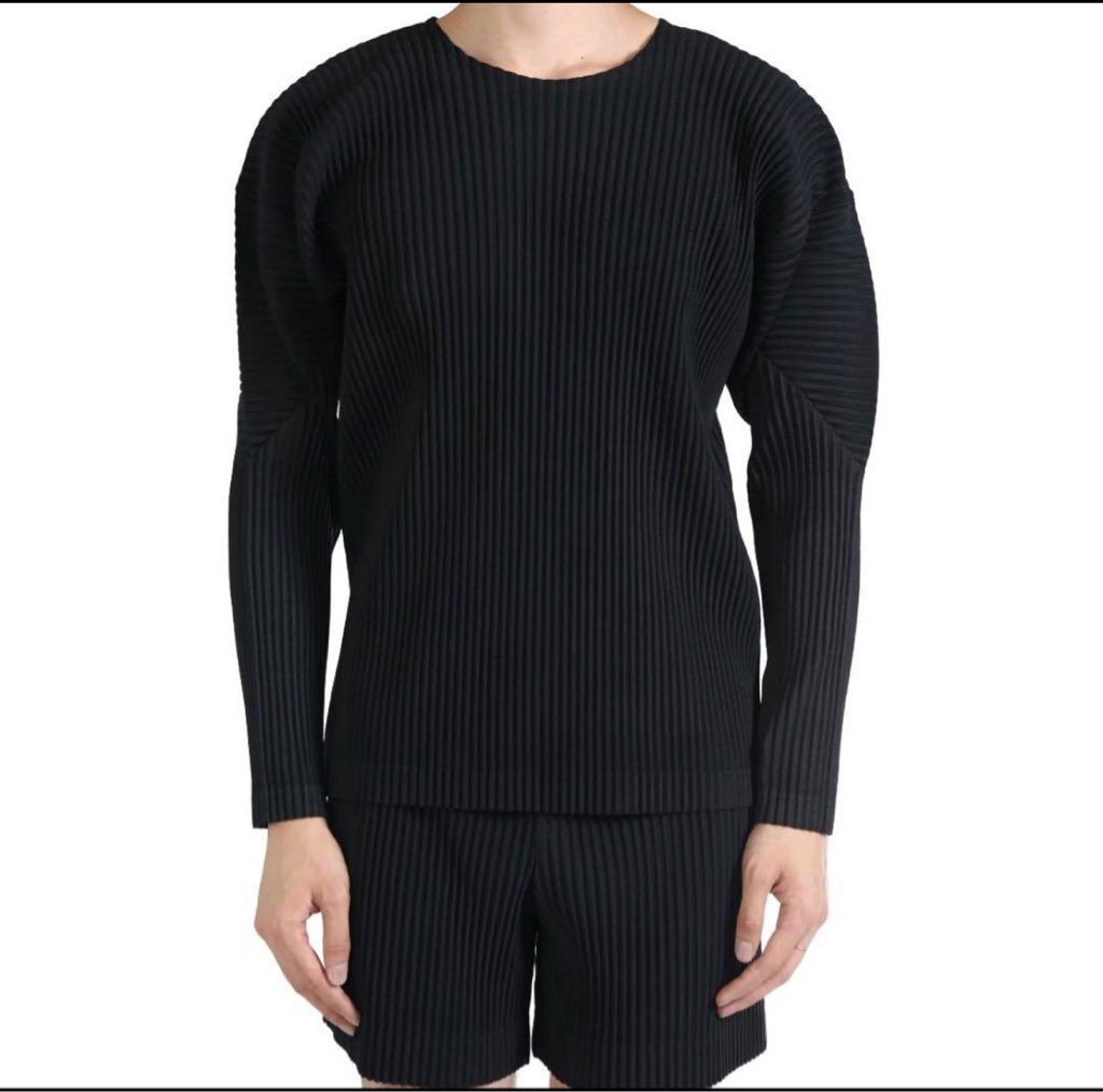 Homme Plisse Issey Miyake ブラック 長袖Tシャツ - ARCHIVESTOCK