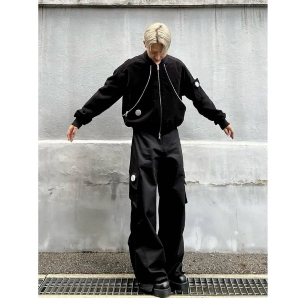 E8ADAC90-B037-4A96-A18D-