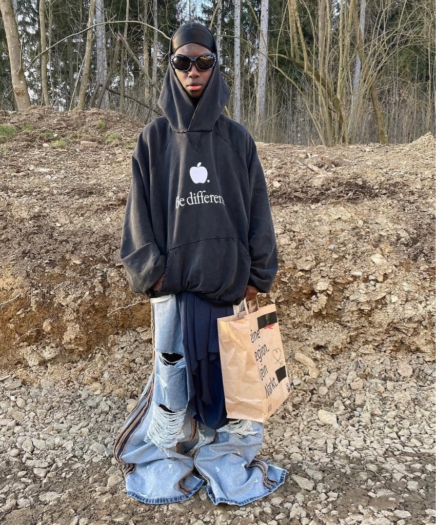 BALENCIAGA BE DEFFERENT HOODIE APPLE 2 - ARCHIVESTOCK