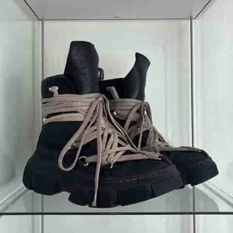 国内未入荷! ナタリー・デュ・パスキエ 2023 エキシビジョンポスター