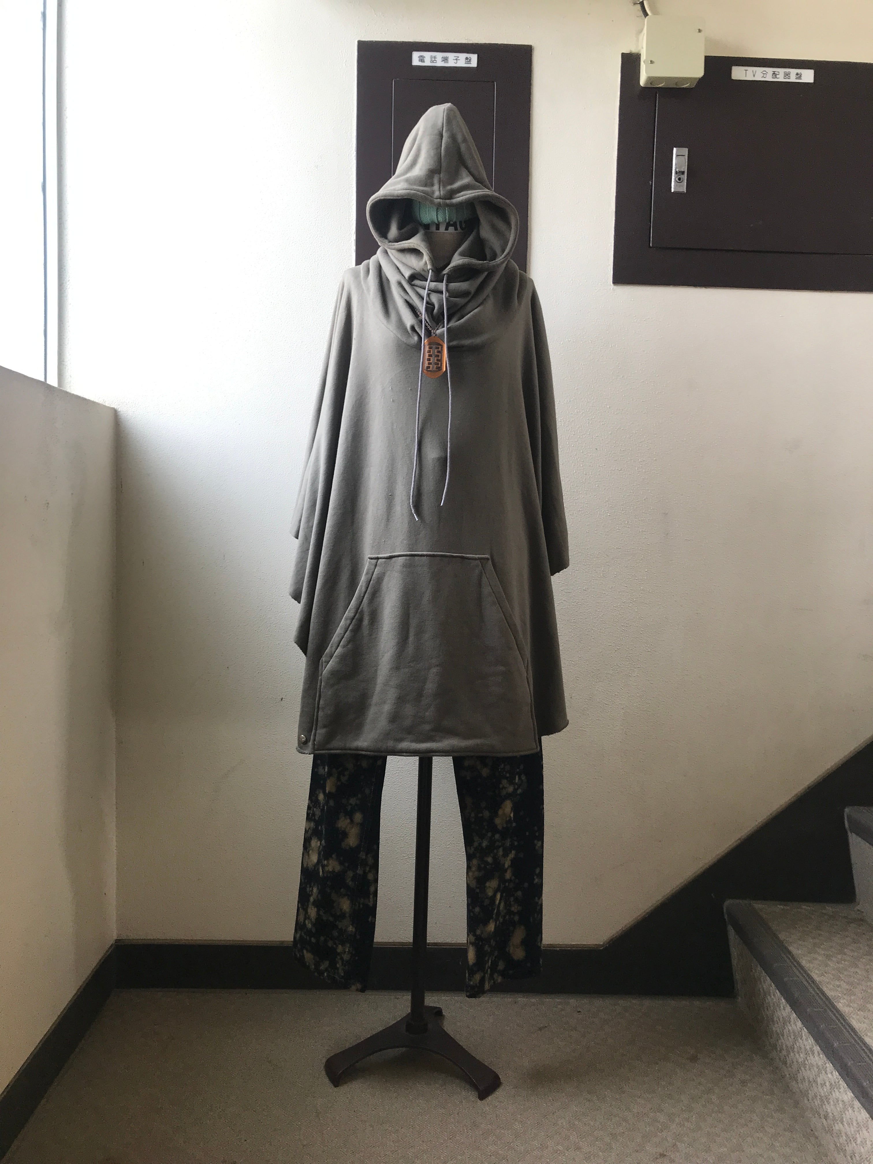 BLESS N° 37 コート sweater coat BLESS n°37 “New Sheheit” Poncho Hoodie - ARCHIVESTOCK
