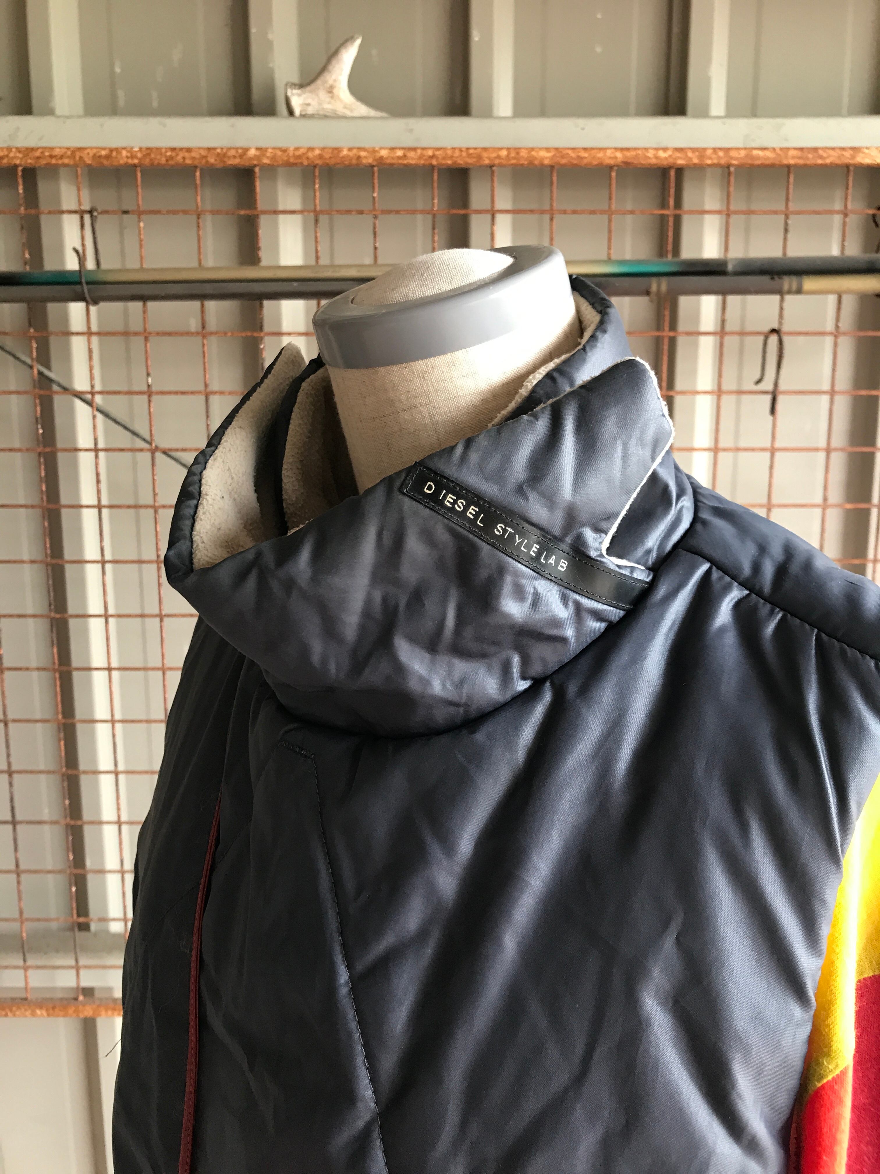 DIESEL STYLE LAB Technical-Cut Pullover Paded Vest