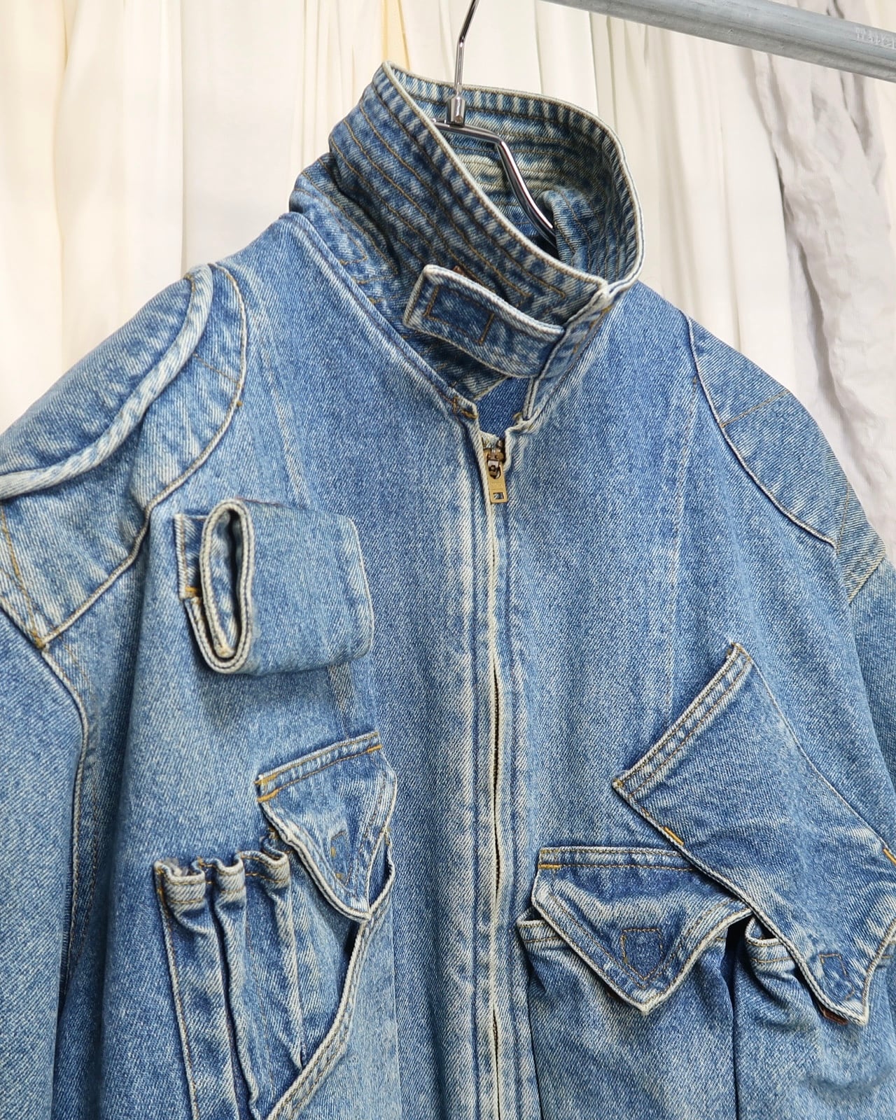 KATHARINE HAMNETT Hamnett クロップドボンバージャケット KATHARINE HAMNETT(キャサリン・ハムネット)｜【UNISEX】バッグ