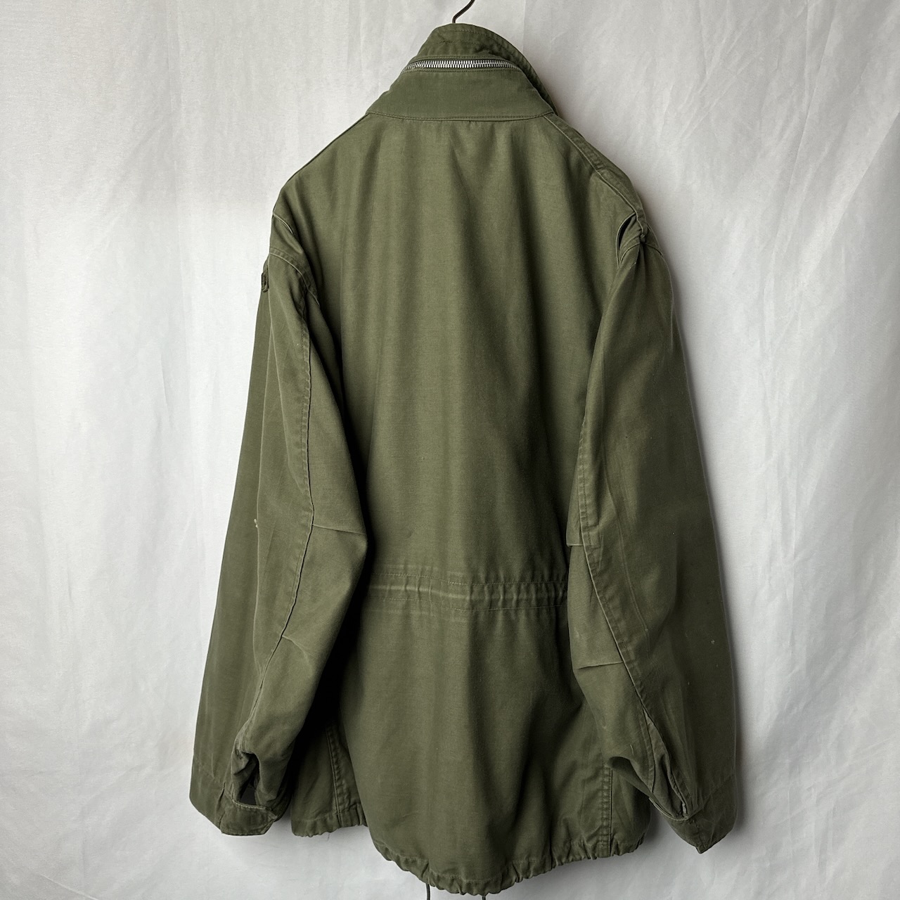 m65 フィールドジャケット1st M-Short エポレットなし 街に馴染みやすいエポレットなしの初期型M-65は1年間のみ生産
