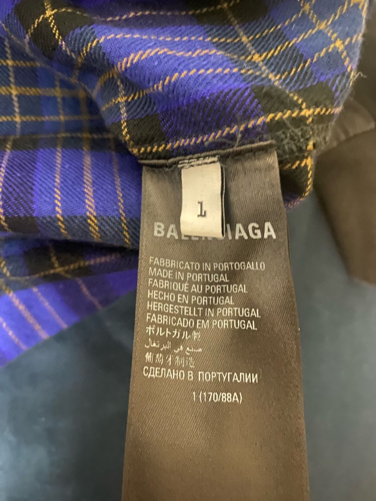 BALENCIAGA Authentic Patched ロングスリーブシャツ BALENCIAGA Authentic Patched ロングスリーブシャツ