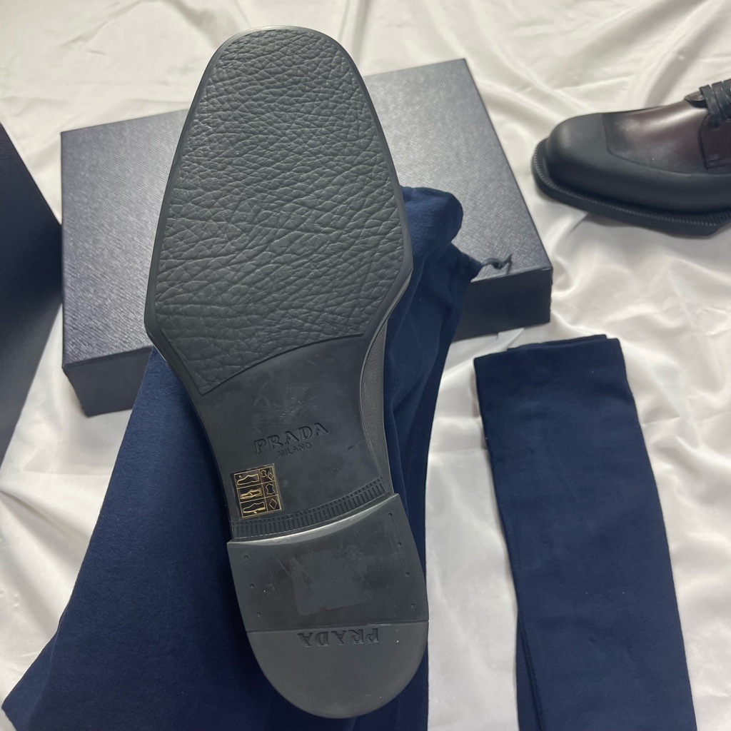 prada 22AWラバーソール ブラッシュドレザー ダービーシューズ