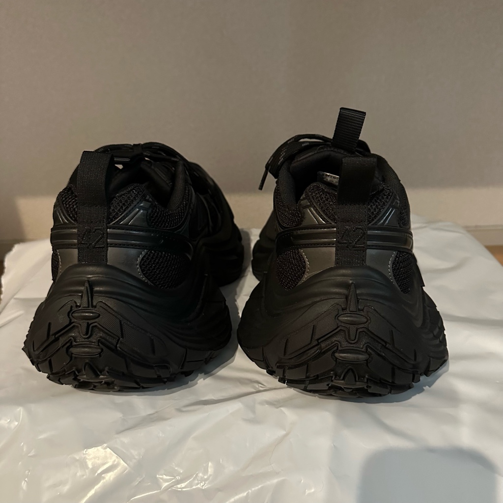 BALENCIAGA 10XL ブラック 黒 42