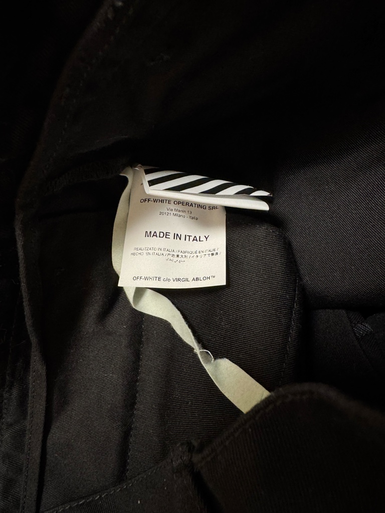 希少】off white futura コラボ グラフィティペイントパンツ