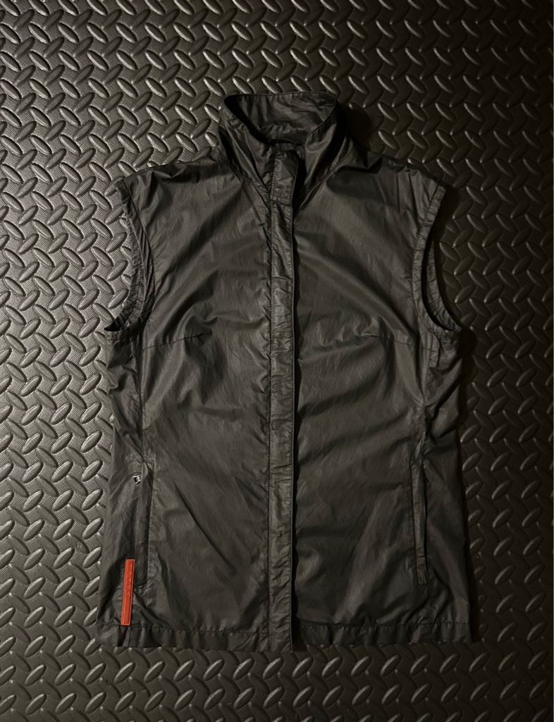 PRADA sportsブラウン ノースリーブ ナイロン ベスト vectorpremium_213-902504170081