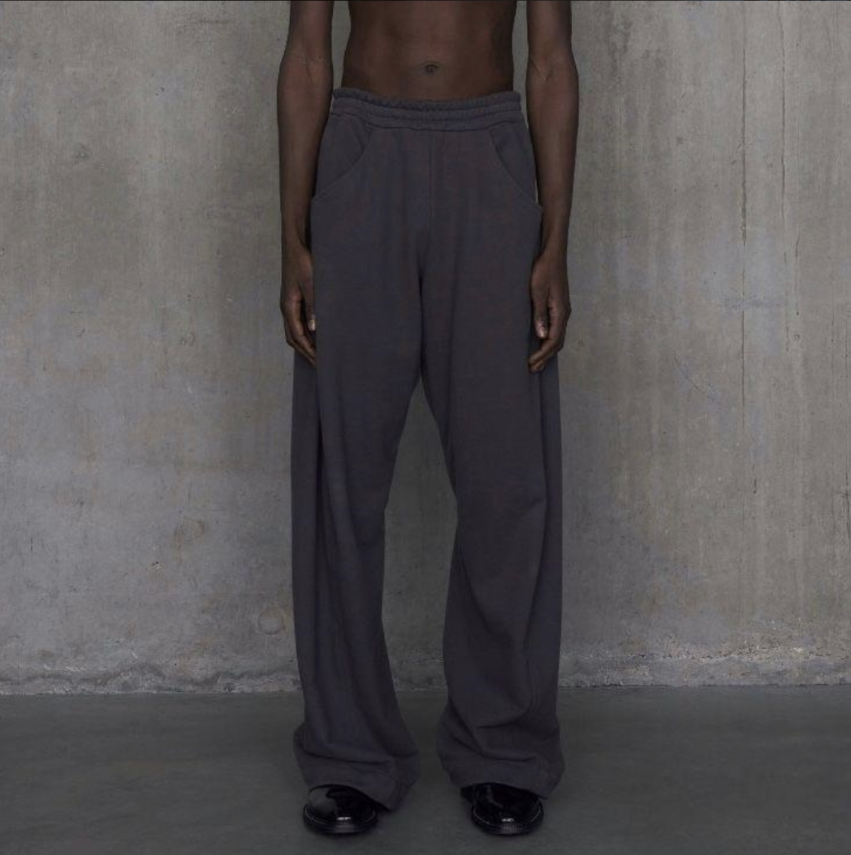 パンツ Omar Afridi Twisted Lounge Pants 23aw 44 Twisted Lounge Pants in Charcoal Cotton Jersey – SVRN