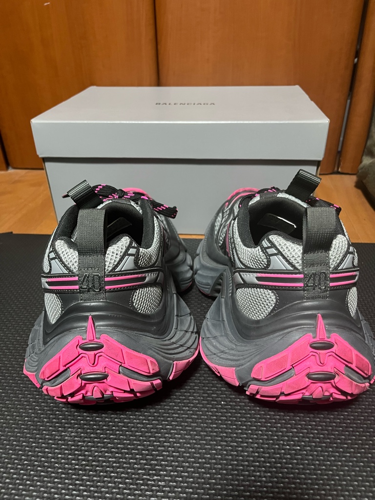 0800778F-46CC-4F6D-94CA-