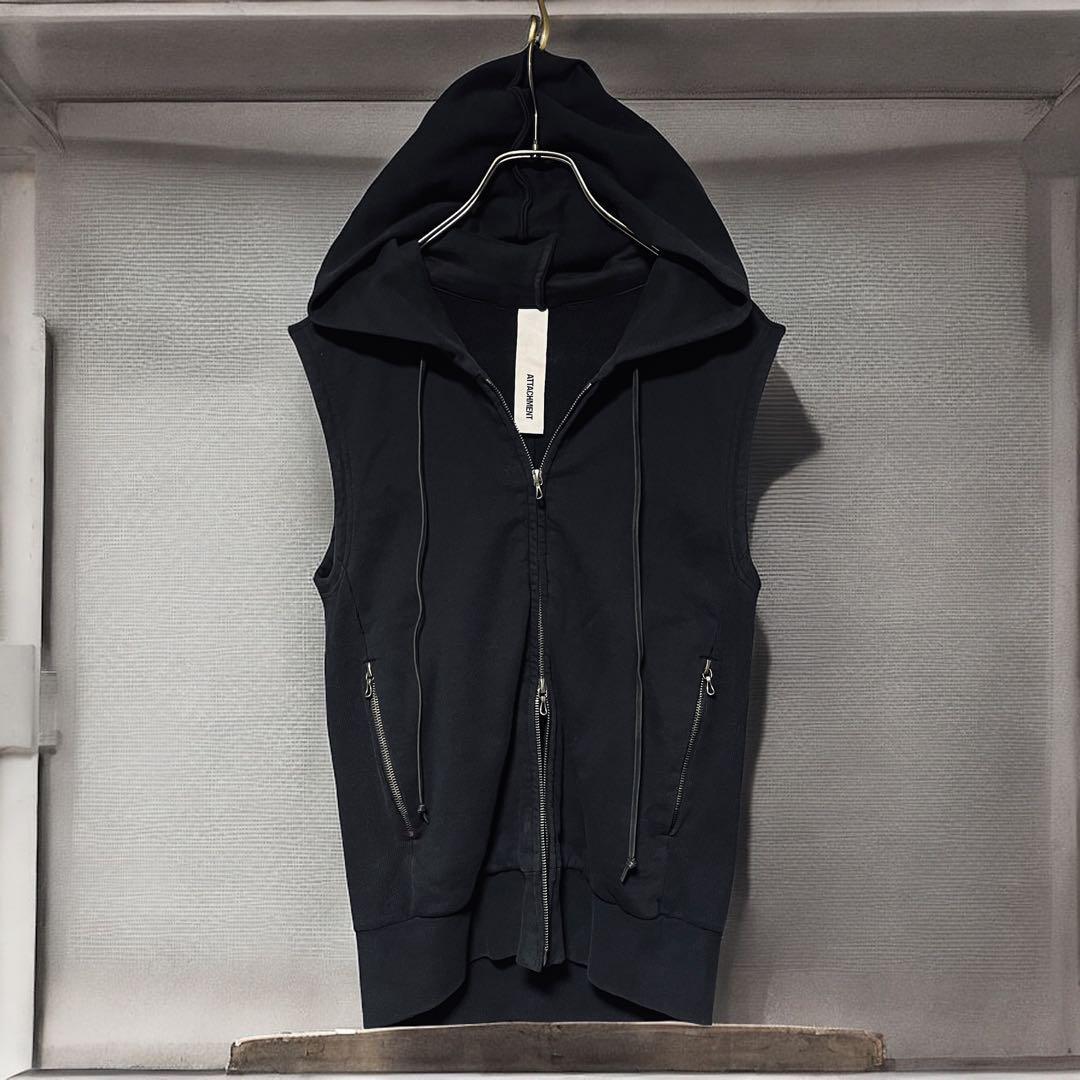 トップス ATTACHMENT Sleeveless Hoodie riri-zip ATTACHMENT Sleeveless Hoodie riri-zip - ARCHIVESTOCK
