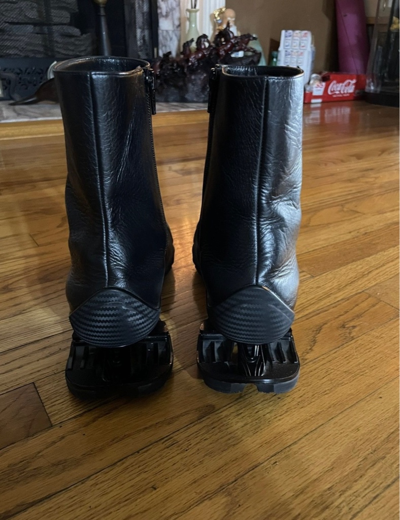 BALENCIAGA vibram レザーブーツ - ARCHIVESTOCK 