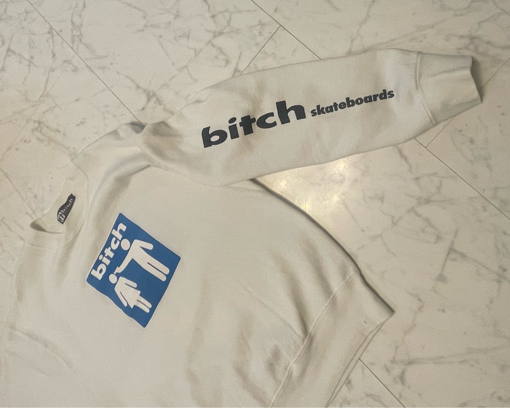bitch skateboards sweat スウェット 拳銃ロゴ 90s - ARCHIVESTOCK bitch skateboards sweat スウェット 拳銃ロゴ 90s - ARCHIVESTOCK