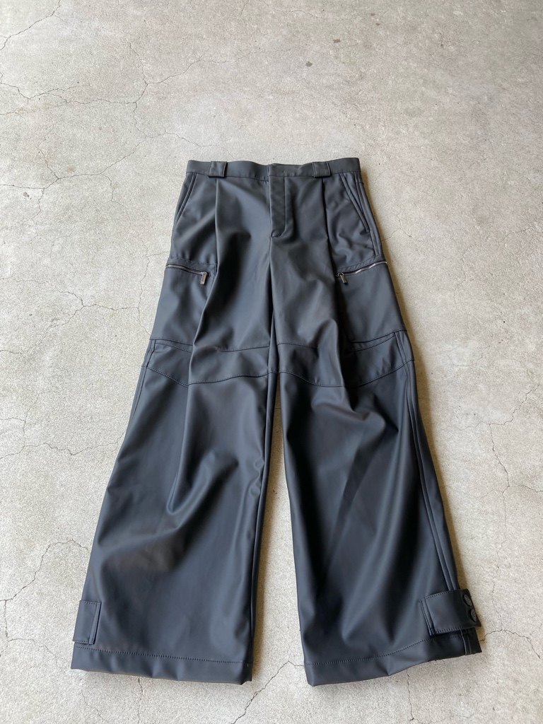 パンツ EMPORIO ARMANI 22FW WIDE CARGO PANTS EA7 EMPORIO ARMANI エアセッテ エンポリオアルマーニ カーゴ