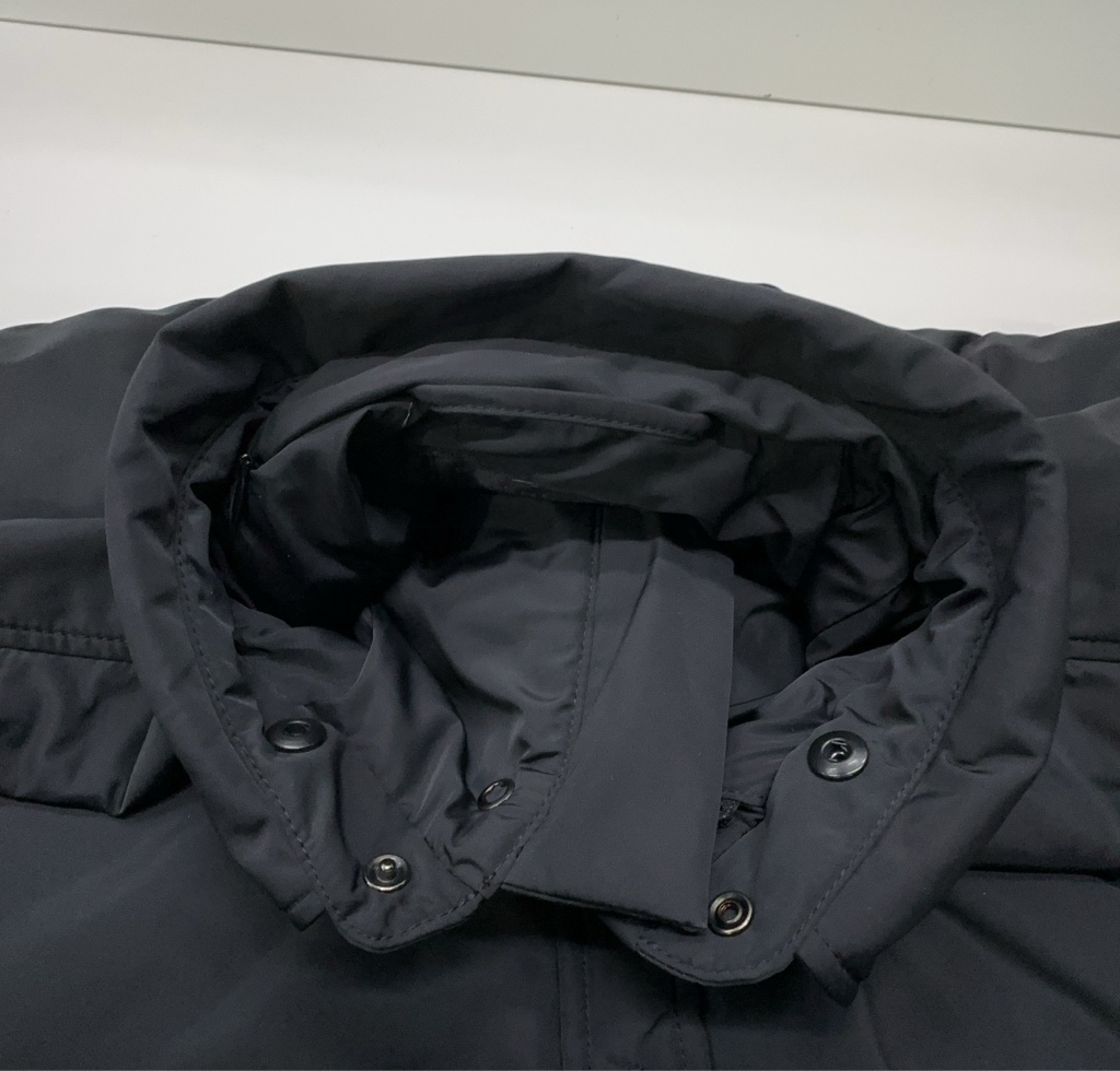 定価46万ナイロンジャケットバレンシアガpaded shirt フード付き