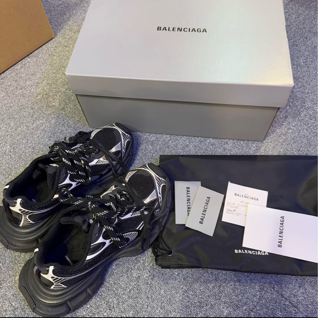 BALENCIAGA 3XL ブラック 42 付属品有 - ARCHIVESTOCK