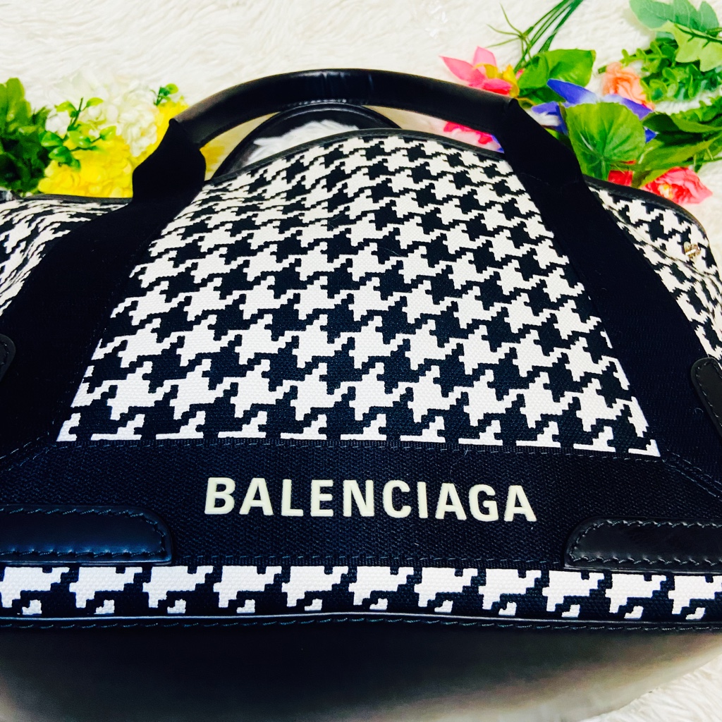 【激レア✨️】BALENCIAGA バレンシアガ キャンバス トートバッグ 総柄 楽天市場】バレンシアガ BALENCIAGA バッグ トートバッグ 339933