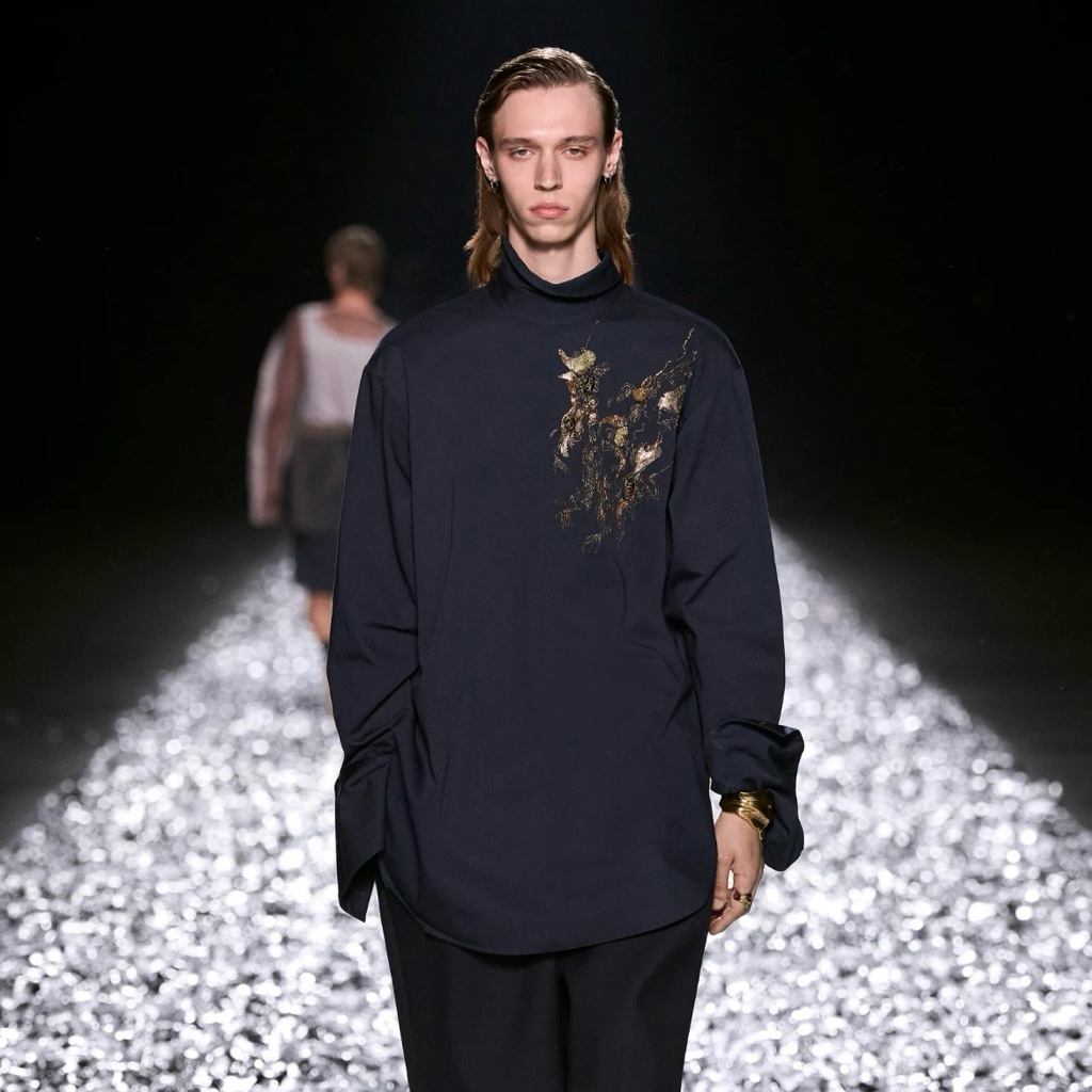 【即納】 期間限定】dries エンブロイダリーシャツ 25ss noten van トップス