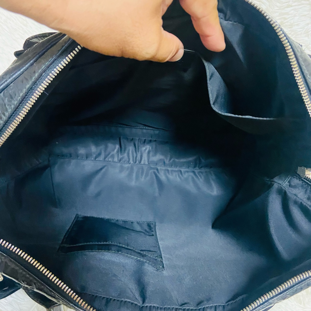 クールな価格でホットなピック 本革✨GUCCI✨グッチ✨ショルダーバッグ✨シマレザー✨322079 バッグ