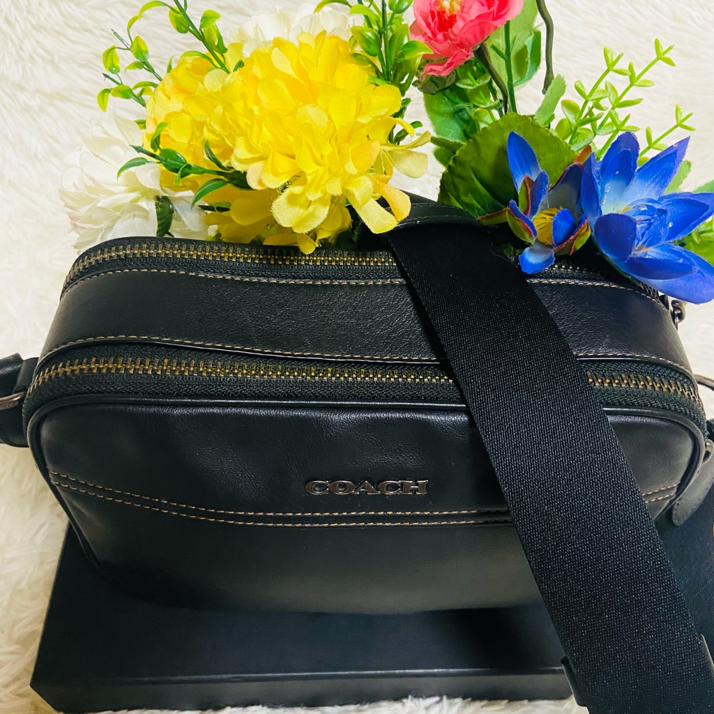 偉大な 本革✨COACH✨コーチ✨ショルダーバッグ✨カーフレザー バッグ