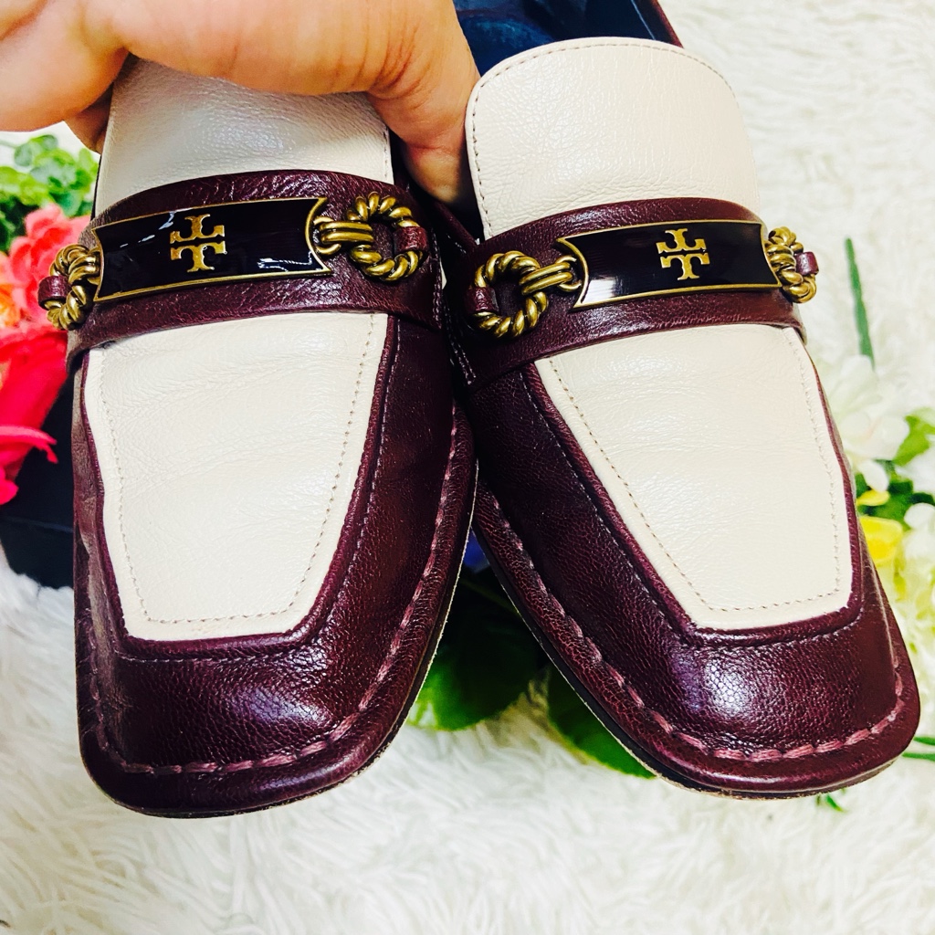 24cm✨本革✨TORY BURCH✨トリーバーチ✨インベリシドレザーローファー 24cm✨本革✨TORY BURCH✨トリーバーチ✨インベリシドレザー