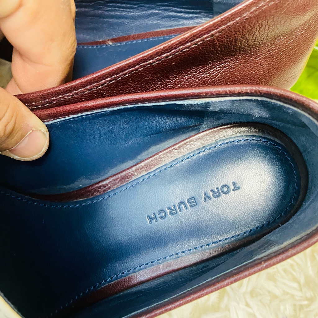 24cm✨本革✨TORY BURCH✨トリーバーチ✨インベリシドレザー