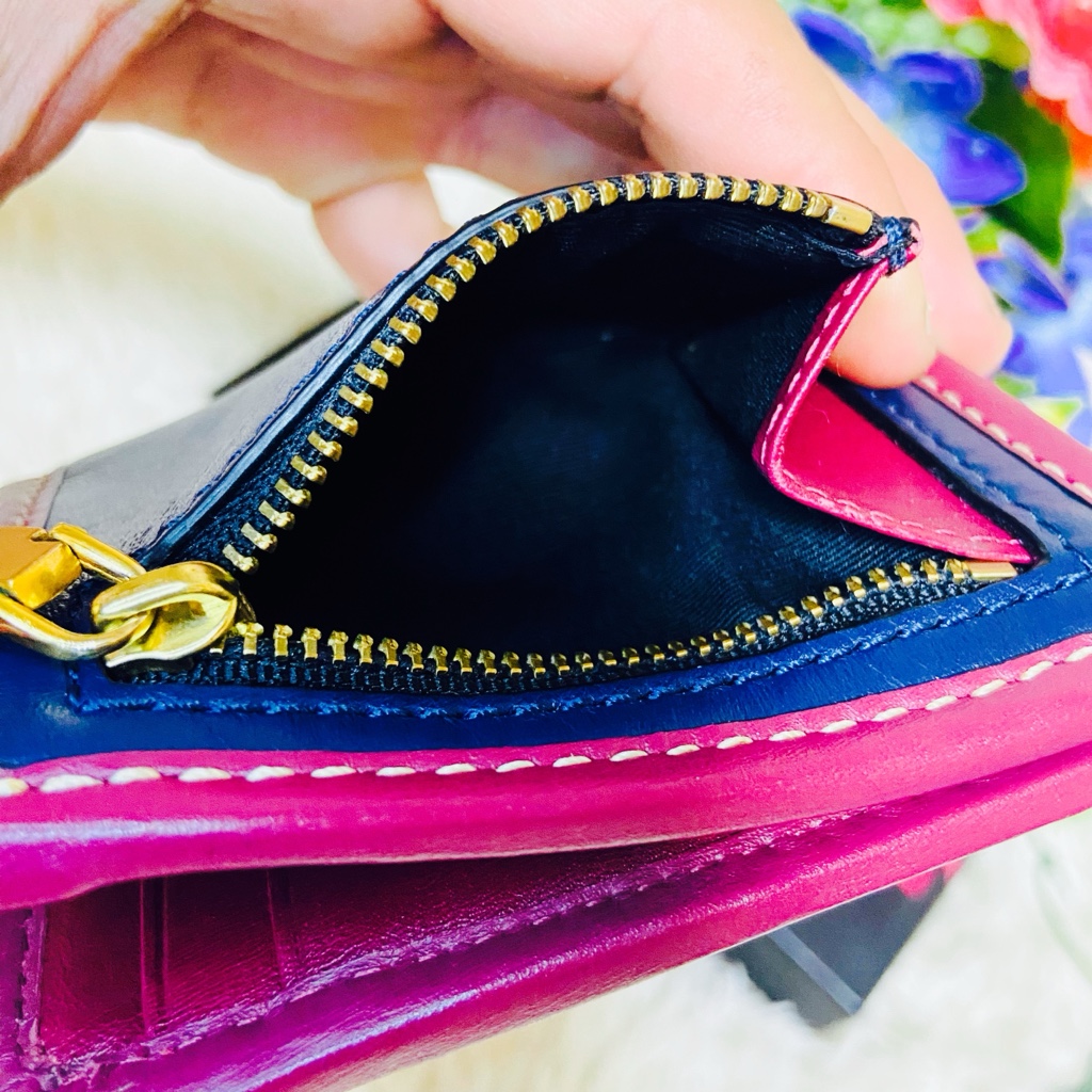 本革✨MARC JACOBS✨マークジェイコブス ✨財布✨イタリアン 本革✨MARC JACOBS✨マークジェイコブス ✨財布✨イタリアン