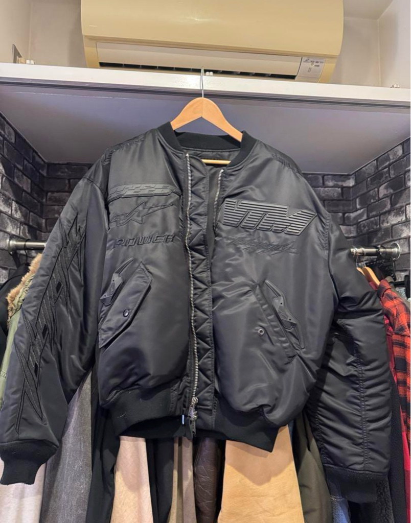 即発送Vetementsレーシングボンバージャケット 超希少✨正規品 vetements レーシングボンバージャケット MA-1