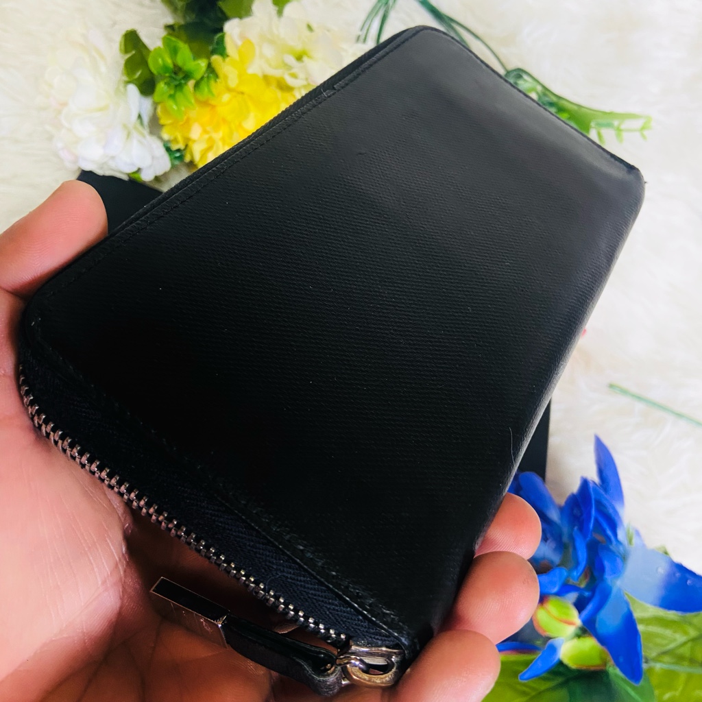 本革✨DIOR HOMME✨ディオールオム✨財布✨ラウンドファスナー 本革✨DIOR HOMME✨ディオールオム✨財布✨ラウンドファスナー