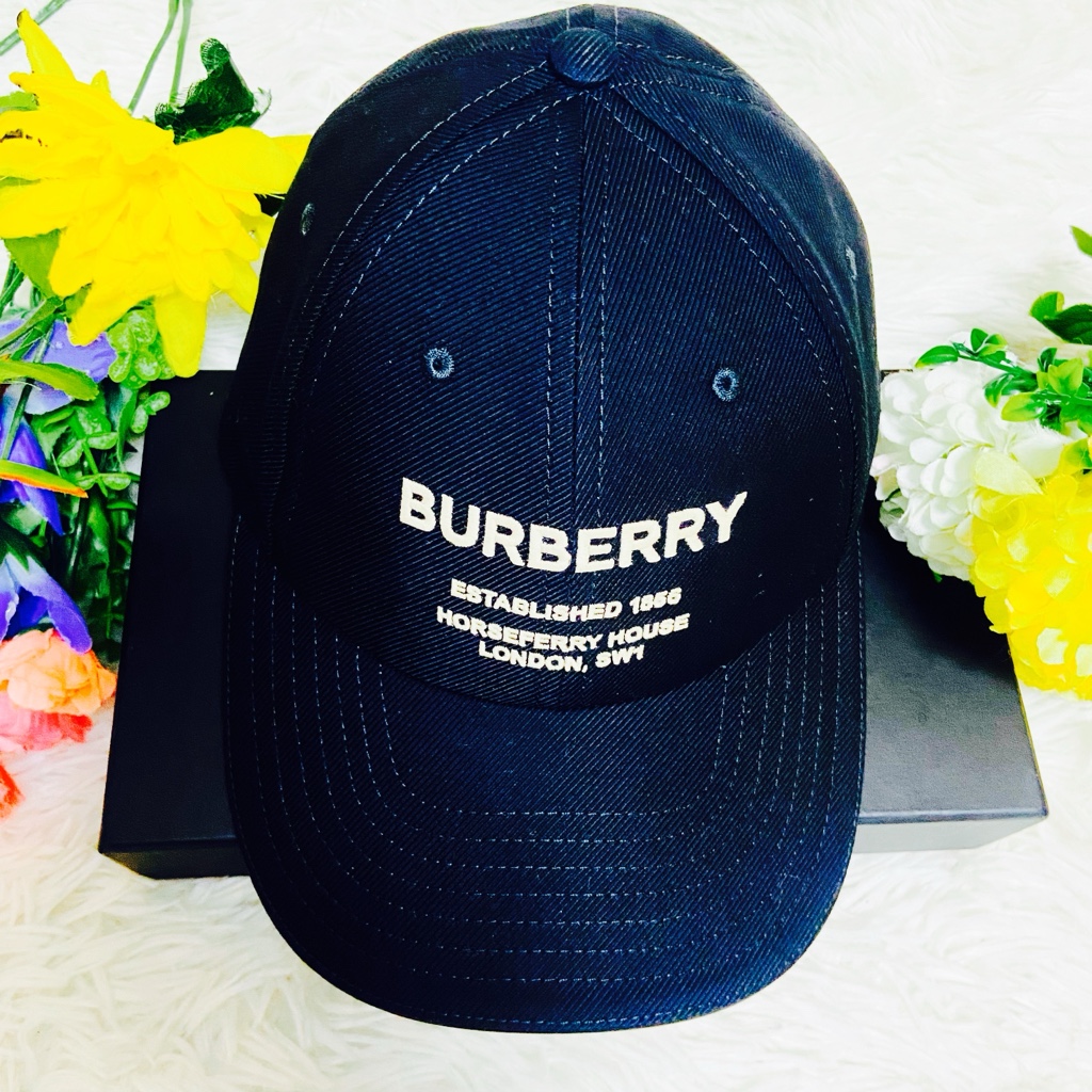 BURBERRY✨バーバリー✨ロゴキャップ✨刺繍✨ホースフェリー