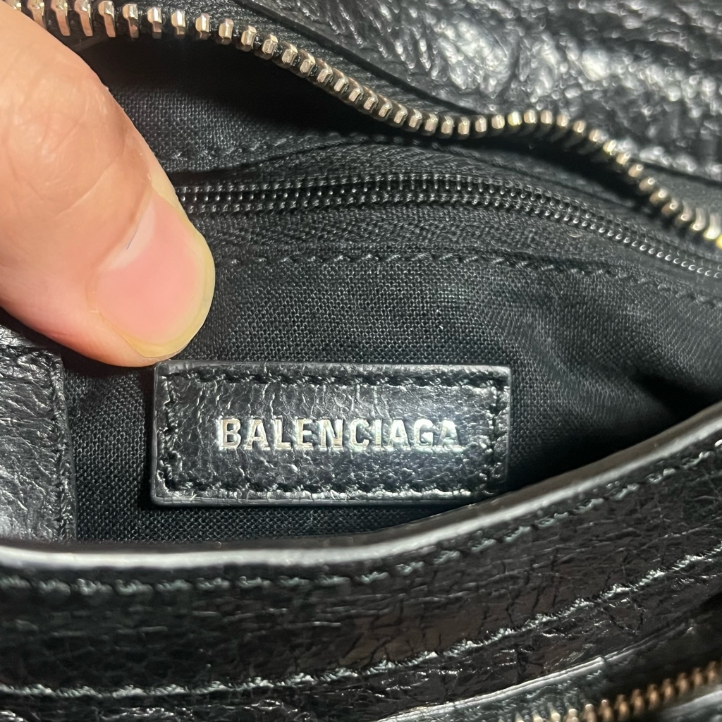 guess archive ショルダーバック　y2k バレンシアガ BALENCIAGA バレンシアガ archive ジャイアント クラシック ミニ