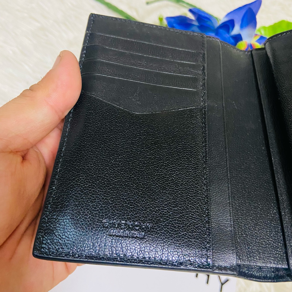 現行品✨GIVENCHY✨ジバンシー✨ダイヤモンド✨財布✨キルト