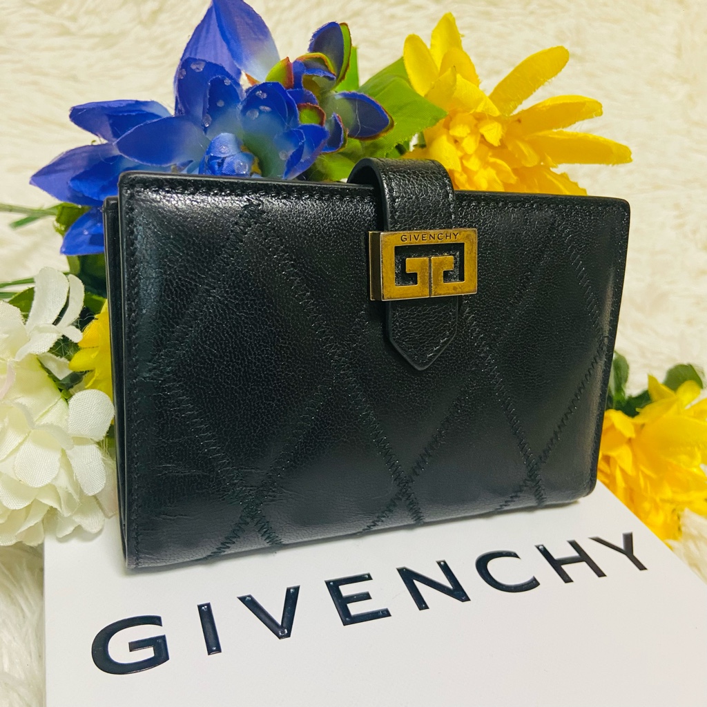 本革✨GIVENCHY✨ジバンシー✨ダイヤモンド✨財布✨キルトレザー✨GV3 現行品✨GIVENCHY✨ジバンシー✨ダイヤモンド✨財布✨キルト