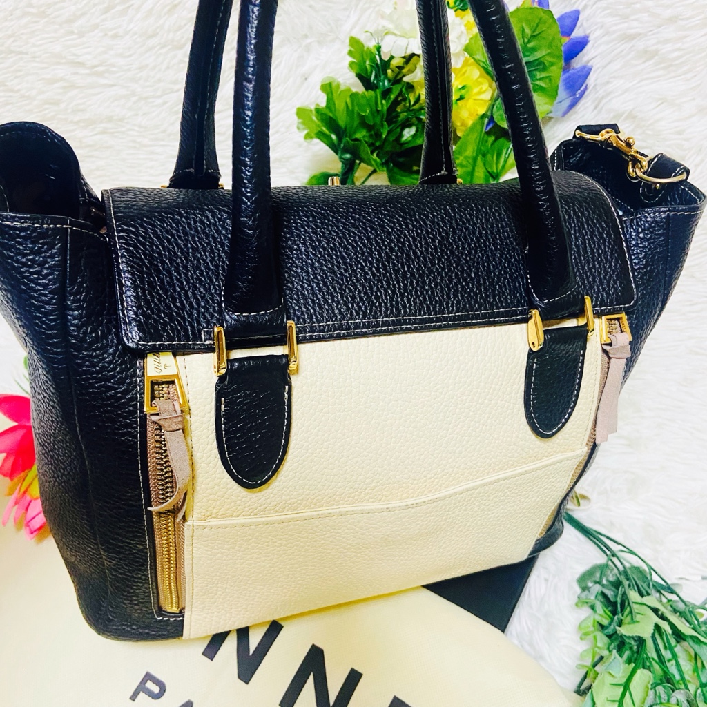 本革✨ IANNE✨イアンヌ✨ハンドバッグ✨ショルダーバッグ 本革✨ IANNE✨イアンヌ✨ハンドバッグ✨ショルダーバッグ