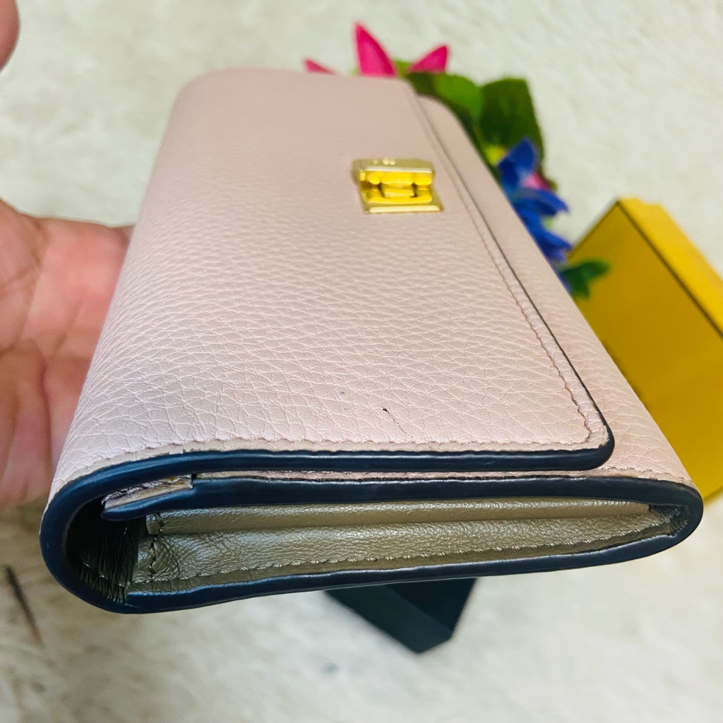 カーフレザー○FENDI○フェンディ○財布○ピーカーブー
