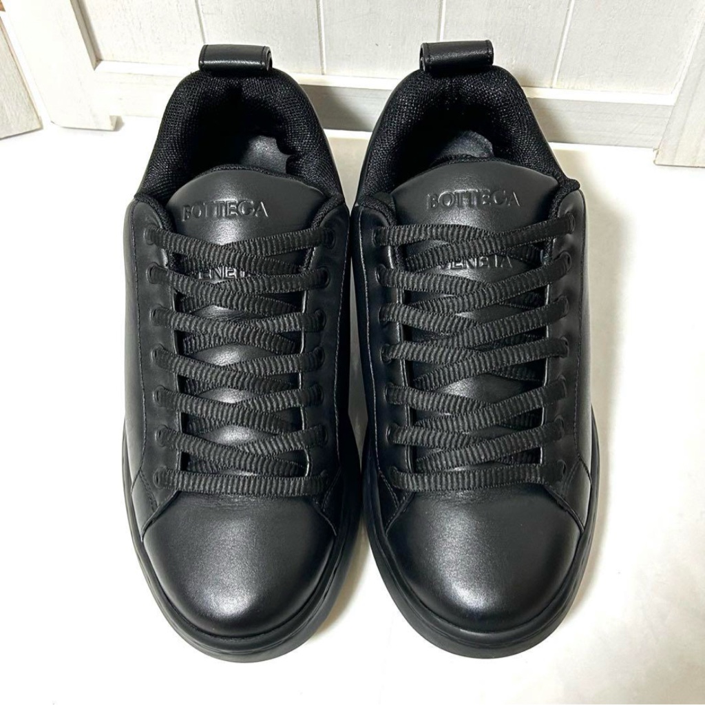 BOTTEGA VENETA ボッテガ ヴェネタピロースニーカー41 ブラック BOTTEGA VENETA ボッテガ ヴェネタピロースニーカー41 ブラック 【公式