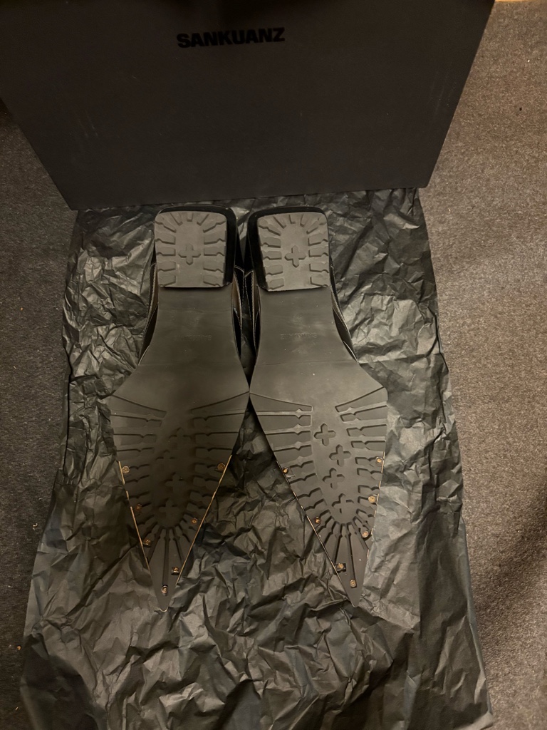 SANKUANZ HIGH HEEL DAGGER SNEAKERS 41 - ARCHIVESTOCK