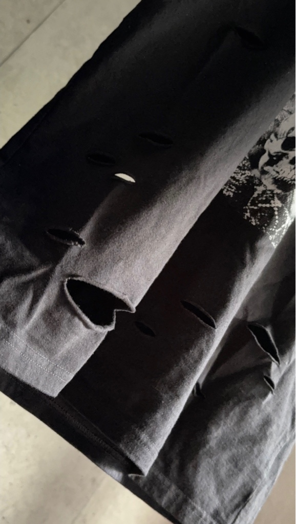 MISBHV/damaged sleeveless Tee shirt - ARCHIVESTOCK
