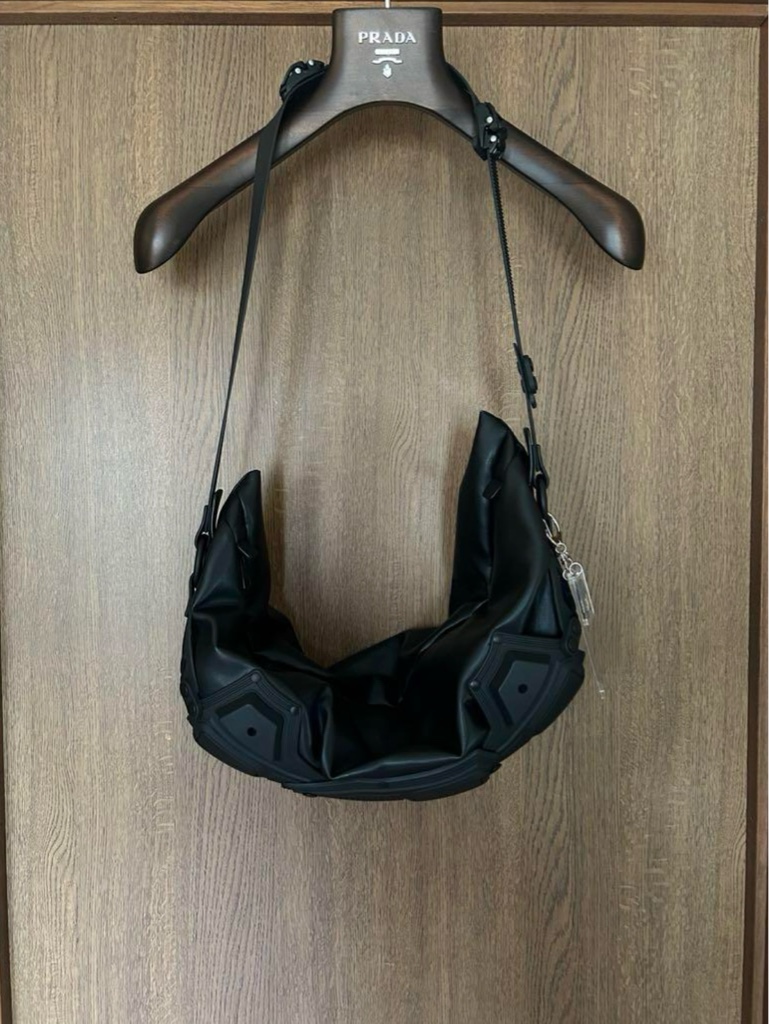 INNERRAUM ブラック Module 07 ポーチ INNERRAUM ブラック Module 07 ポーチ