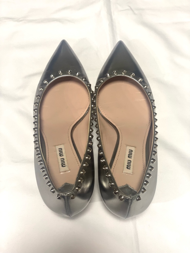 miumiu スタッズ パンプス シルバー - ARCHIVESTOCK