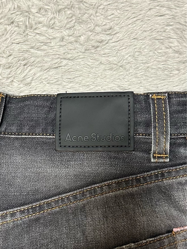 Acne Studios スーパーバギーパンツ ペイント加工 Acne Studios ペイント加工 スーパーバギージーンズ