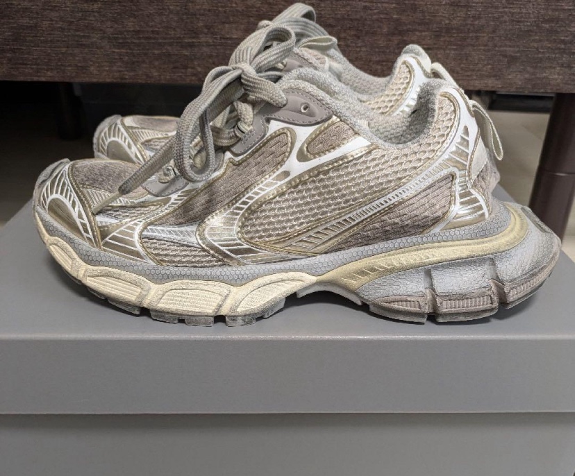 超希少 BALENCIAGA ナロータイ シルク100% 超希少 BALENCIAGA ナロータイ シルク100% - メルカリ