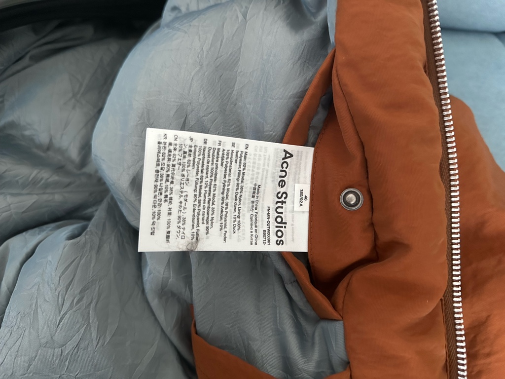 Acne studios 23fw クリンクル ダウンジャケット オレンジ Acne studios 23fw クリンクル ダウンジャケット オレンジ