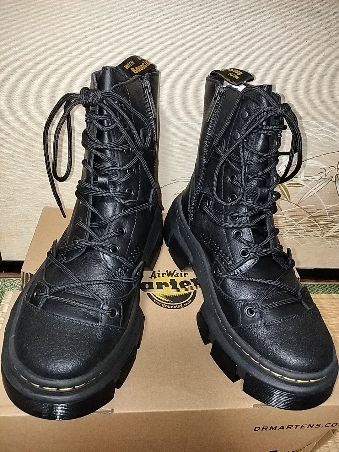 Dr. Martens ドクターマーチン DMXL LACE 8ホール UK7