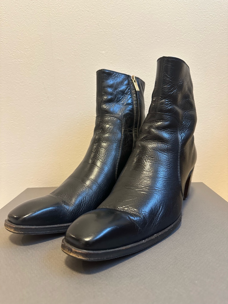 美品Yves Saint Laurent ジョニーブーツ ブラック42 - ARCHIVESTOCK