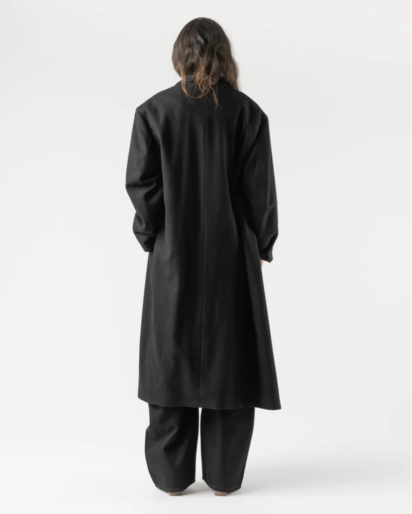 【新品】23aw lemaire maxi db coat 23AW LEMAIRE MAXI DB COAT IN BLACK M - ARCHIVESTOCK